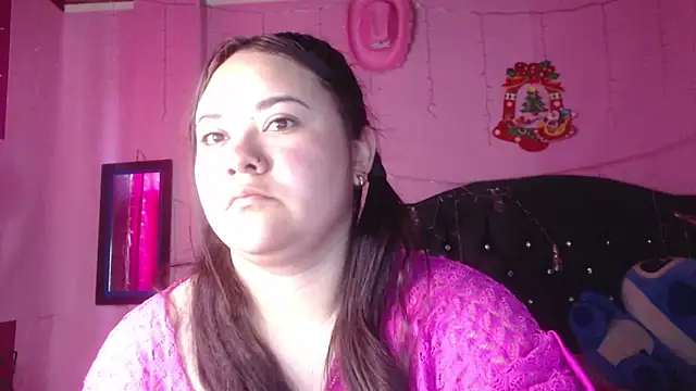 NikkiRous  online show from November 30, 1:37 pm