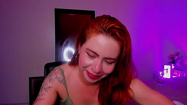Snapshot of Dulce_charlottee chatting on January 3, 11:01 pm Dulce charlottee online show from January 3, 11:01 pm