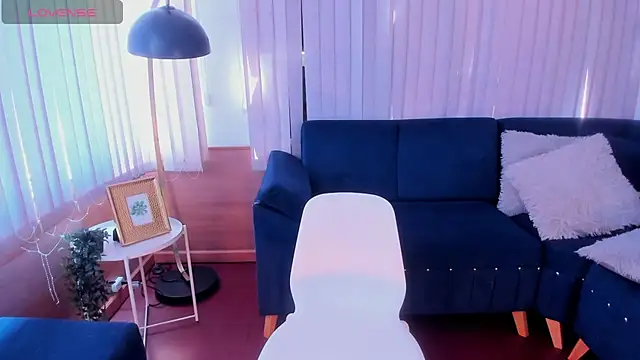 cami cruzz online show from February 1, 8:26 pm