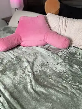 Snapshot of BrattyBae_xo chatting on September 20, 8:32 pm BrattyBae xo online show from September 20, 8:32 pm