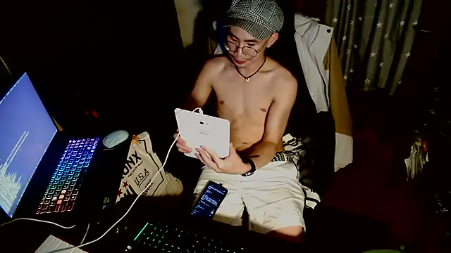 Moby Yik online show from May 12, 5:54 pm