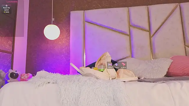 AilishBenson online show from February 9, 7:40 pm