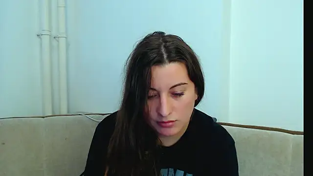 Helen Adams  online show from December 5, 10:44 am