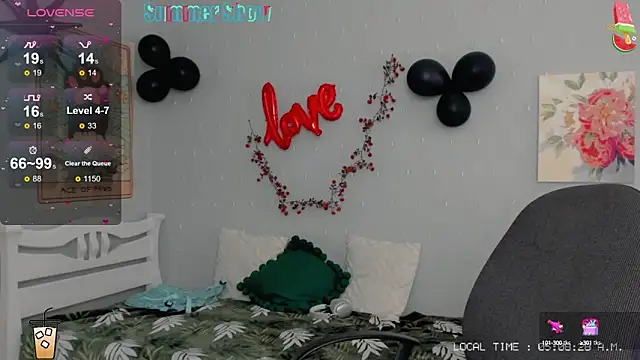 Crystal Chris online show from February 26, 3:08 pm