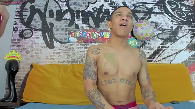 its me miley online show from March 13, 4:45 pm