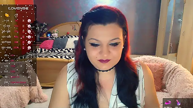 Snapshot of Ariellefoxy chatting on January 13, 9:09 pm Ariellefoxy online show from January 13, 9:09 pm