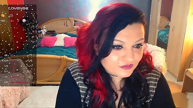 Snapshot of Ariellefoxy chatting on February 3, 8:35 pm Ariellefoxy online show from February 3, 8:35 pm