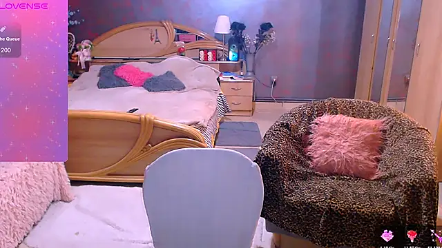 Snapshot of Ariellefoxy chatting on November 10, 7:24 pm Ariellefoxy online show from November 10, 7:24 pm