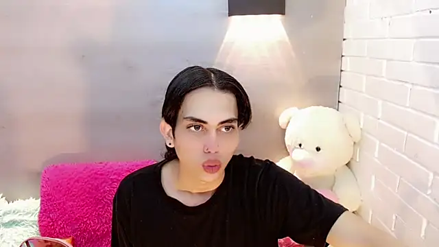 Snapshot of Daniela_Pink_ chatting on October 7, 7:55 pm Daniela Pink online show from October 7, 7:55 pm
