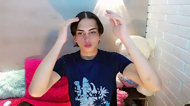 Snapshot of Daniela_Pink_ chatting on October 16, 7:48 pm Daniela Pink online show from October 16, 7:48 pm