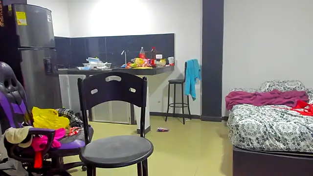 barbara anal squirt  online show from March 9, 12:53 am