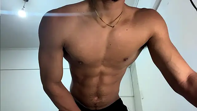 bbchocolate27 online show from May 29, 9:24 pm