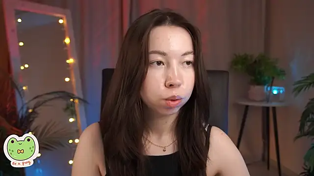 Snapshot of Sarah_Son chatting on January 26, 5:34 am Sarah Son online show from January 26, 5:34 am