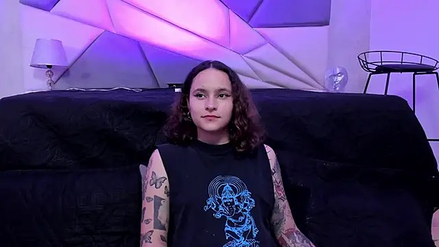 AnnyThompson  online show from December 28, 1:08 am