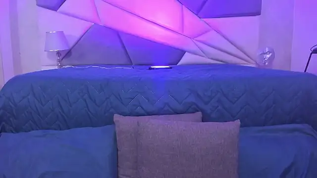 AnnyThompson  online show from January 2, 8:57 pm