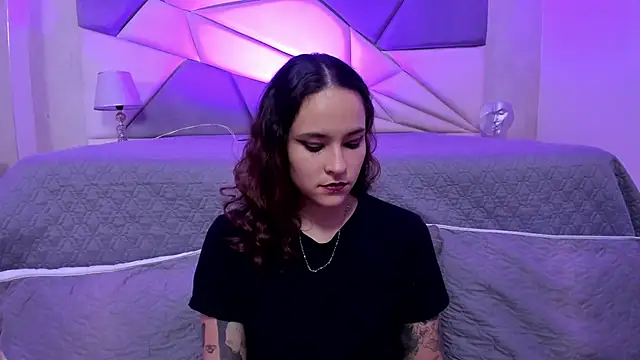 AnnyThompson  online show from February 7, 9:26 pm