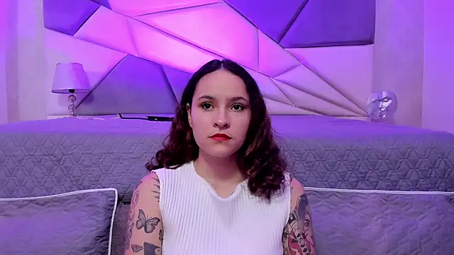 AnnyThompson  online show from February 8, 10:19 pm