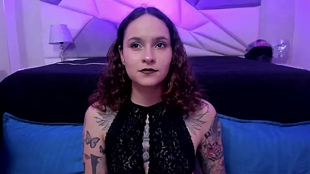 AnnyThompson  online show from February 13, 9:17 pm