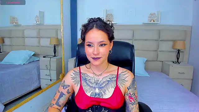 AnnyThompson  online show from October 8, 9:23 pm