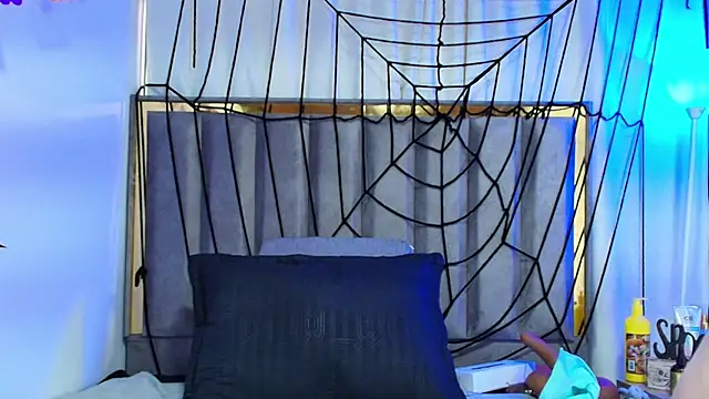 Zoe Curvy online show from October 28, 12:19 pm