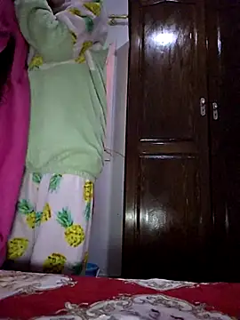 Snapshot of altinya chatting on February 8, 2:42 pm altinya online show from February 8, 2:42 pm