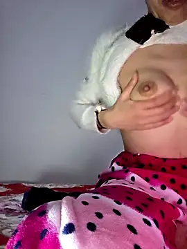 Snapshot of altinya chatting on March 21, 8:19 am altinya online show from March 21, 8:19 am