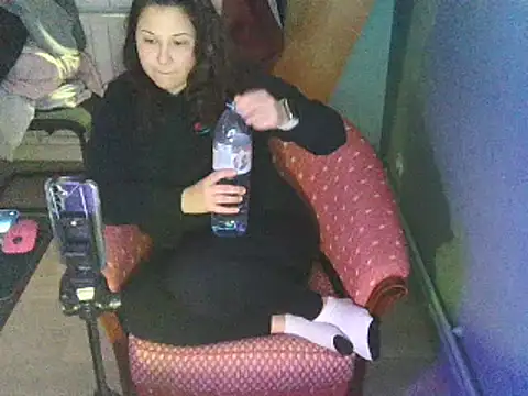 Snapshot of minette-sexy chatting on February 12, 9:01 pm minette-sexy online show from February 12, 9:01 pm