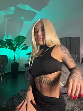 Snapshot of milaivanova chatting on November 22, 11:48 pm milaivanova online show from November 22, 11:48 pm