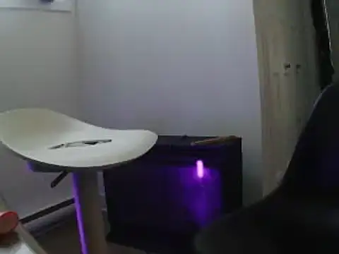 Snapshot of L0cKyseven77 chatting on January 26, 5:44 pm L0cKyseven77 online show from January 26, 5:44 pm