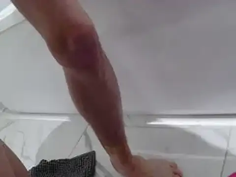 Snapshot of L0cKyseven77 chatting on February 13, 11:47 pm L0cKyseven77 online show from February 13, 11:47 pm