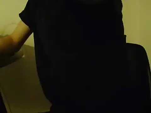 Snapshot of L0cKyseven77 chatting on February 22, 1:55 am L0cKyseven77 online show from February 22, 1:55 am