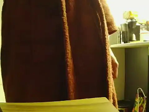 Snapshot of L0cKyseven77 chatting on February 23, 10:42 pm L0cKyseven77 online show from February 23, 10:42 pm