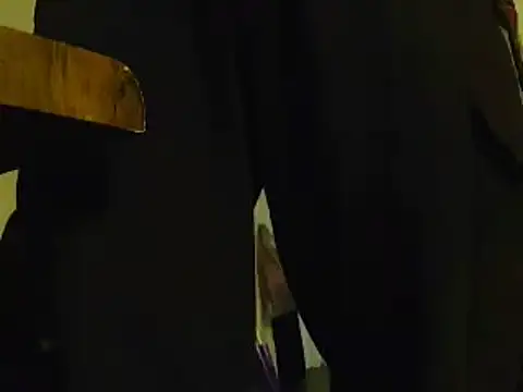 Snapshot of L0cKyseven77 chatting on February 26, 1:00 am L0cKyseven77 online show from February 26, 1:00 am