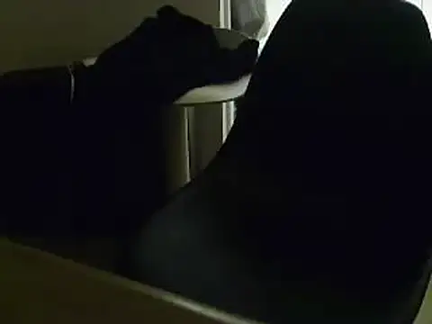 Snapshot of L0cKyseven77 chatting on March 8, 10:22 am L0cKyseven77 online show from March 8, 10:22 am