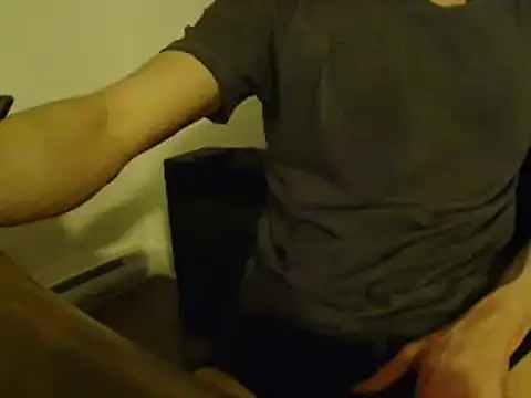 Snapshot of L0cKyseven77 chatting on March 18, 9:20 am L0cKyseven77 online show from March 18, 9:20 am