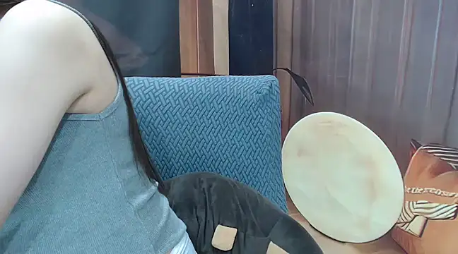 KaleAnisa online show from March 11, 10:40 am