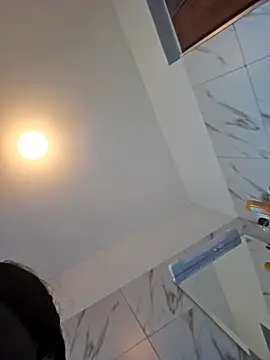 online bestie online show from February 10, 2:48 pm