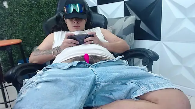 snowflake xxx online show from March 18, 10:15 pm