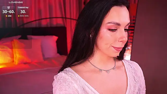 LunaNight online show from February 21, 8:32 pm