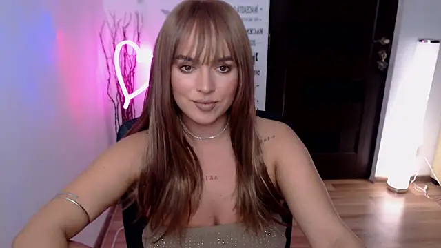 ChloeJewel1 online show from December 2, 2:01 pm