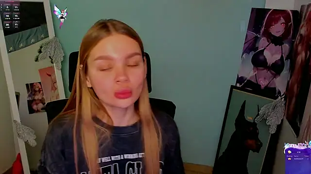 Molly sweetie online show from December 12, 10:24 am