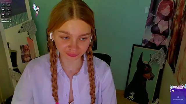 Molly sweetie online show from December 19, 10:24 am