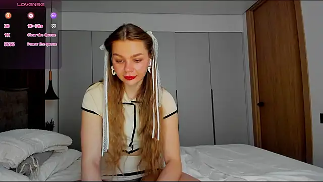 Molly sweetie online show from February 15, 8:02 am