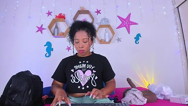 Tanissha curly online show from September 16, 11:44 am