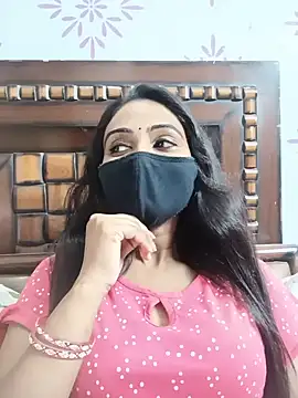 Snapshot of Yours-Bebo chatting on July 13, 5:32 am Yours-Bebo online show from July 13, 5:32 am