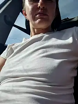 Snapshot of Miss____Mia_ chatting on September 17, 11:01 am Miss Mia online show from September 17, 11:01 am