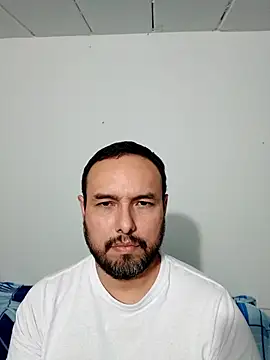 Snapshot of ElSunEagle chatting on October 12, 3:49 am ElSunEagle online show from October 12, 3:49 am