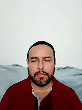 Snapshot of ElSunEagle chatting on October 17, 2:59 am ElSunEagle online show from October 17, 2:59 am