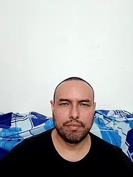 Snapshot of ElSunEagle chatting on February 15, 1:13 am ElSunEagle online show from February 15, 1:13 am