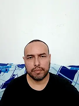 Snapshot of ElSunEagle chatting on February 16, 1:13 am ElSunEagle online show from February 16, 1:13 am